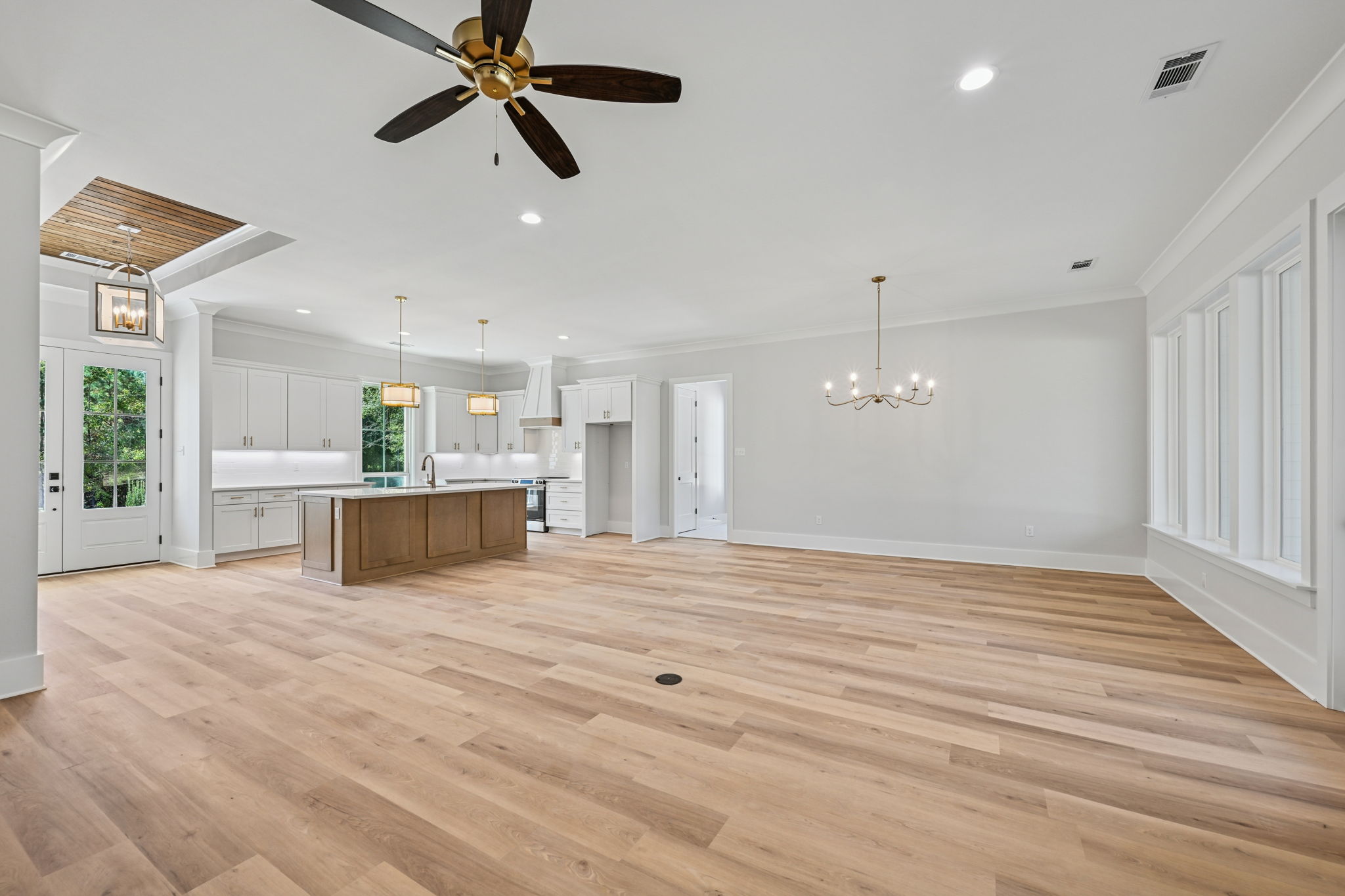 107 Old Creek Rd_010